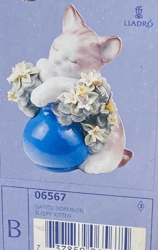 Vintage Special Edition Lladro Sleepy Kitten All White with Metallic Color Ball With Original Box
