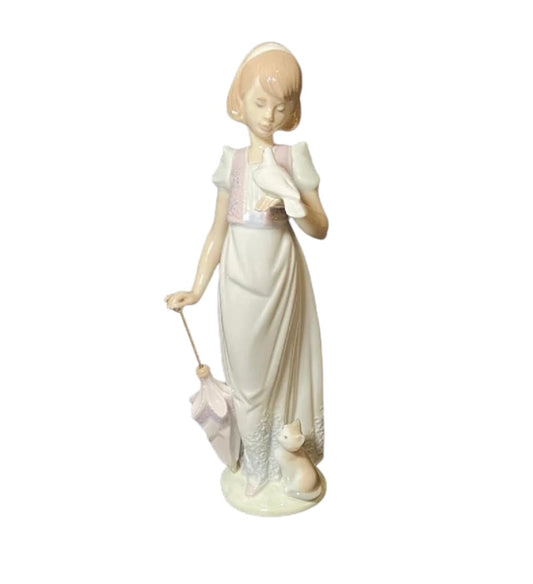 Vintage Lladro Summer Stroll Porcelain Figurine With Original Box