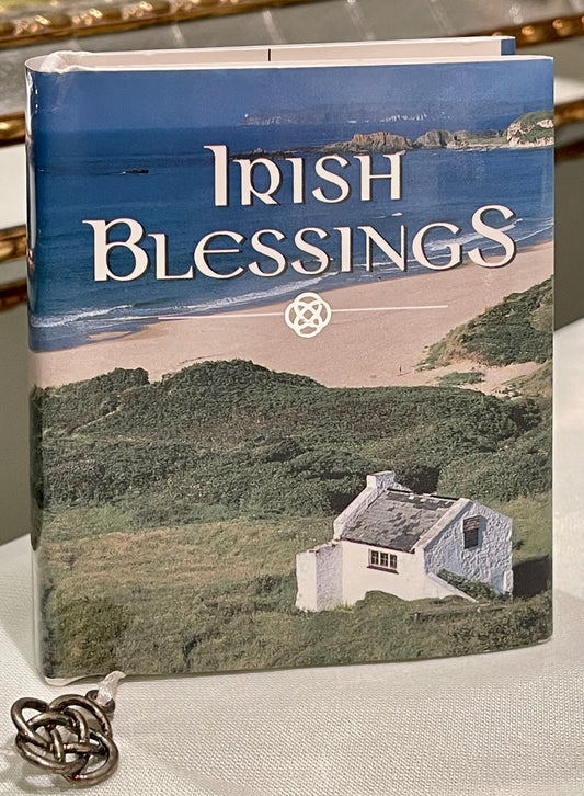 Irish Blessings Miniature Edition Compiled with an Introduction by Ashley Shannon